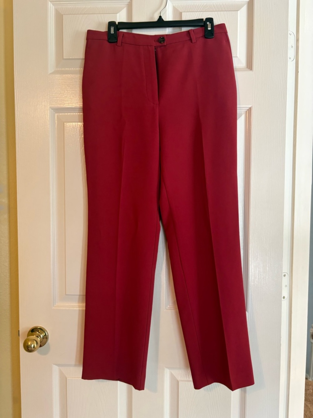 Ann Taylor Straight-Leg Trousers in Rich Burgundy